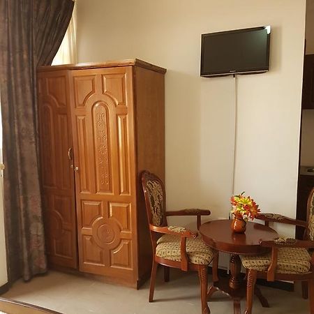 Comfort Zone Guest House & Pension Адис Абеба Екстериор снимка